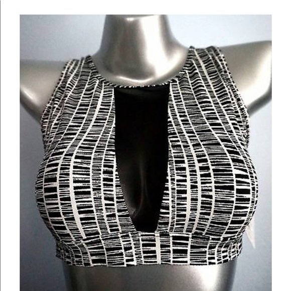 VSX Black & White Mesh Panel Sports Bra - Picture 3 of 6